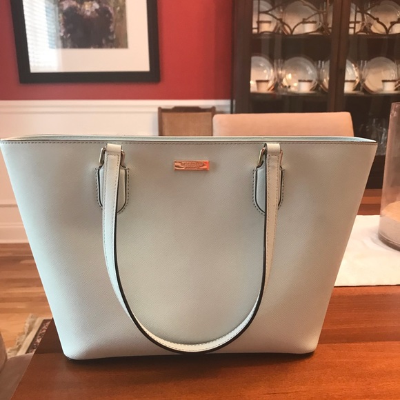 Kate Spade Purse. Only one year old. Like new. - Picture 4 of 4